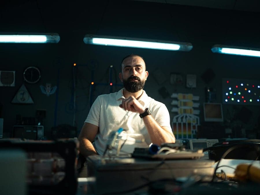 האדמיניסטרטור המודרני: כישורי טכנולוגיה ופתרון תקלות בעידן הדיגיטלי